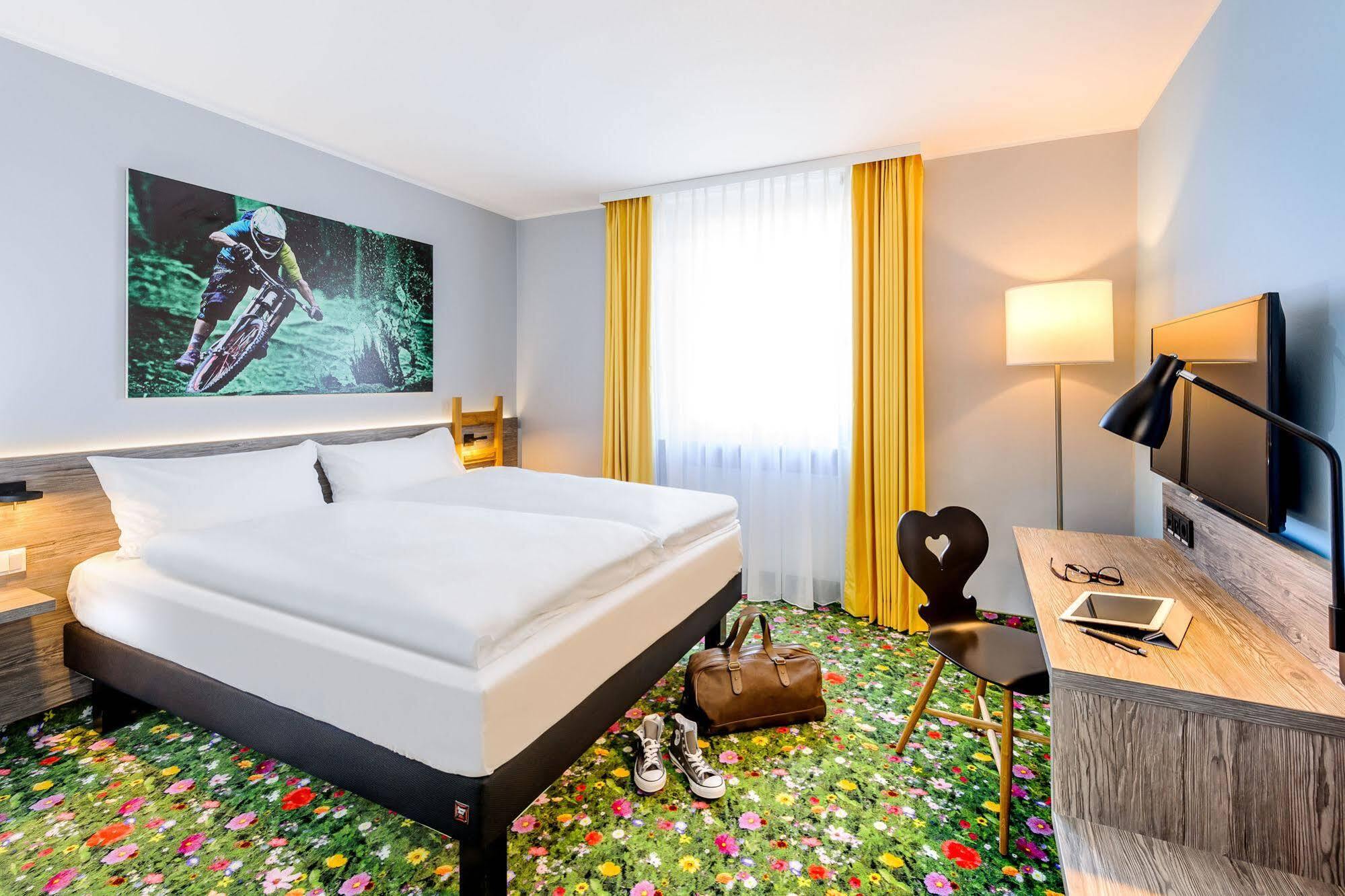 Felix Hotel Кауфбойрен Экстерьер фото