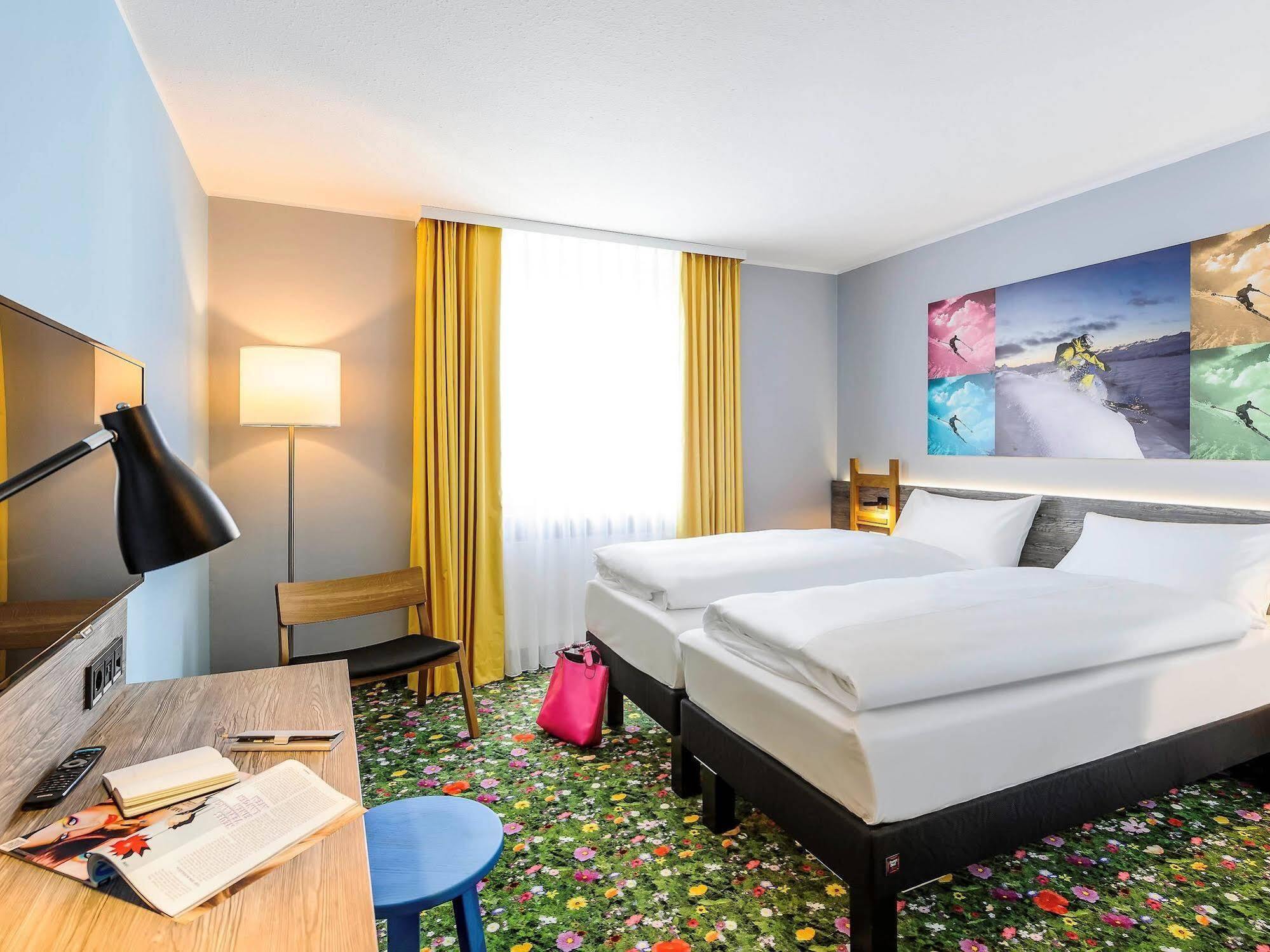 Felix Hotel Кауфбойрен Экстерьер фото